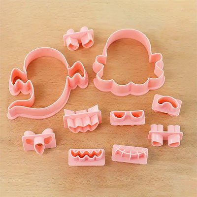 lot de petits moules rose