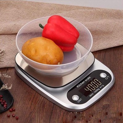 Balance Cuisine avec d1 poivrons et 1 patate dans un bol