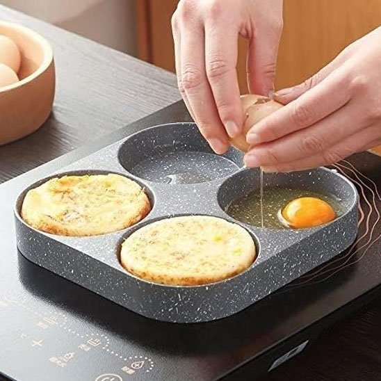 Crêpière avec œuf et blinis