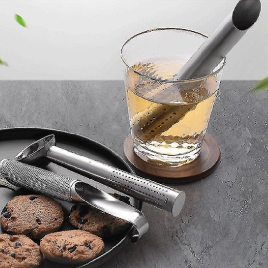 Cuillère à thé dans un verre