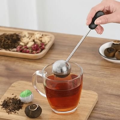 infuseur-a-the-boule-rotative-pratique
