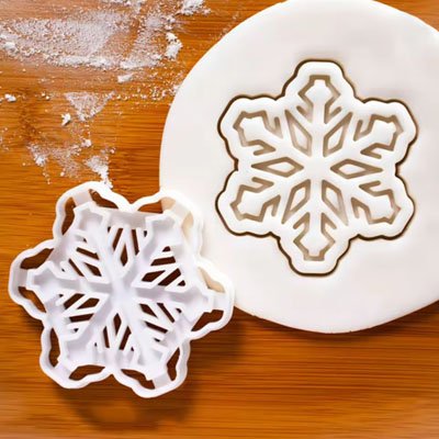 Flocon de neige aux branches délicatement ciselées