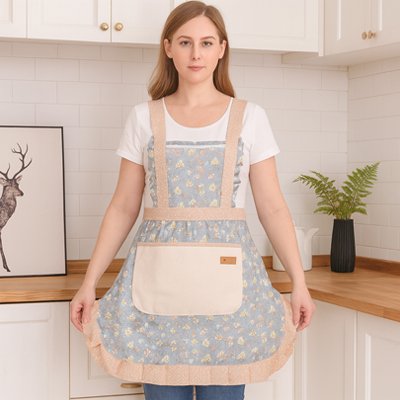Tablier de cuisine avec petites fleurs bleues